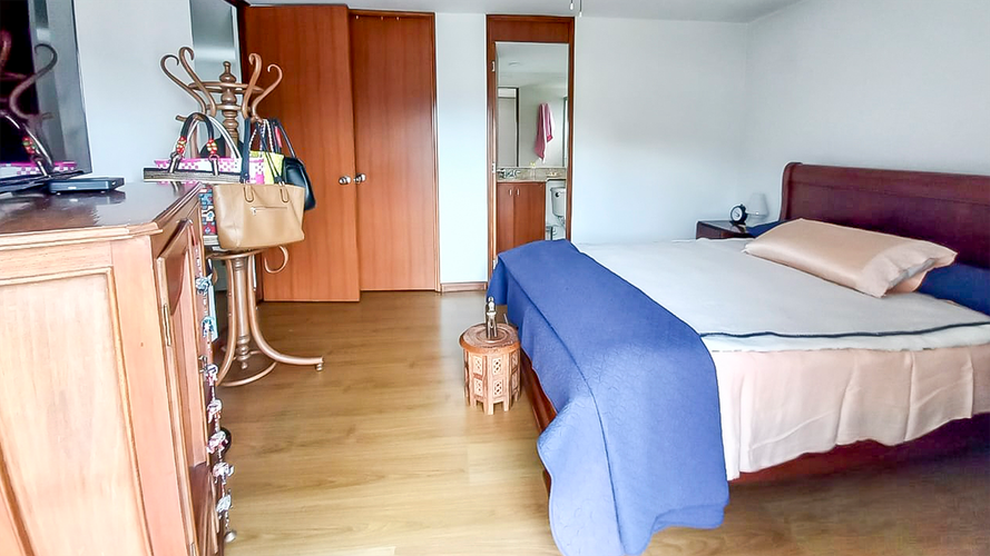 Apartamento de 2 alcobas en arriendo en Los Balsos, Medellín, 104 m² · foto 9 de 13
