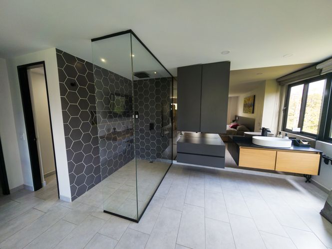 Apartamento de 4 alcobas en venta en El Poblado, Medellín, 210 m² · foto 11 de 16