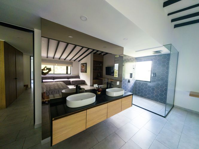 Apartamento de 4 alcobas en venta en El Poblado, Medellín, 210 m² · foto 14 de 16