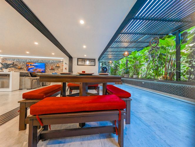 Apartamento de 3 alcobas en venta en El Poblado, Medellín, 190 m² · foto 2 de 16