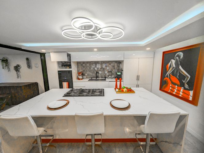 Apartamento de 3 alcobas en venta en El Poblado, Medellín, 190 m² · foto 6 de 16