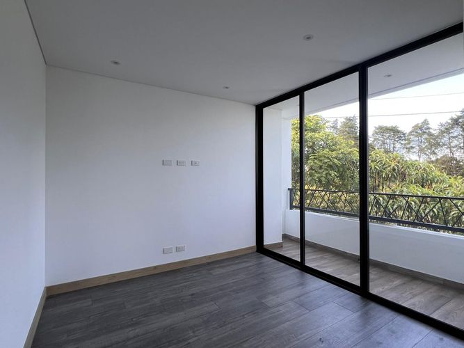 Casa de 3 alcobas en venta en El Porvenir, Rionegro, 220 m² · foto 8 de 15
