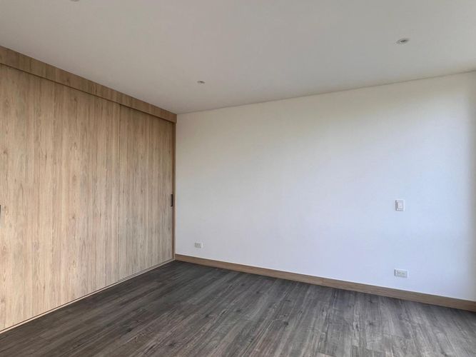 Casa de 3 alcobas en venta en El Porvenir, Rionegro, 220 m² · foto 9 de 15