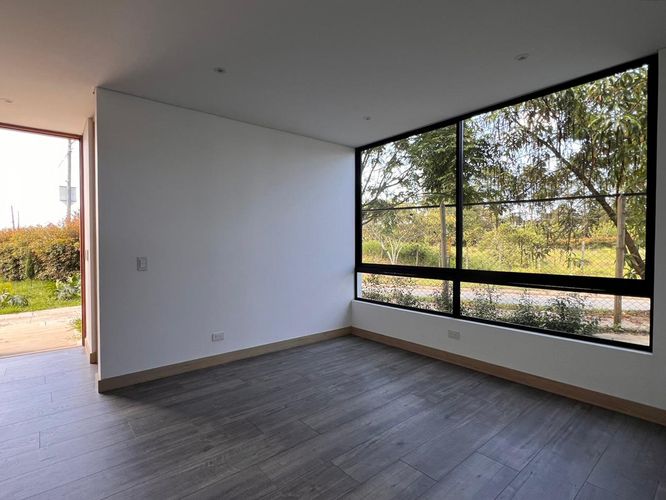 Casa de 3 alcobas en venta en El Porvenir, Rionegro, 220 m² · foto 3 de 15