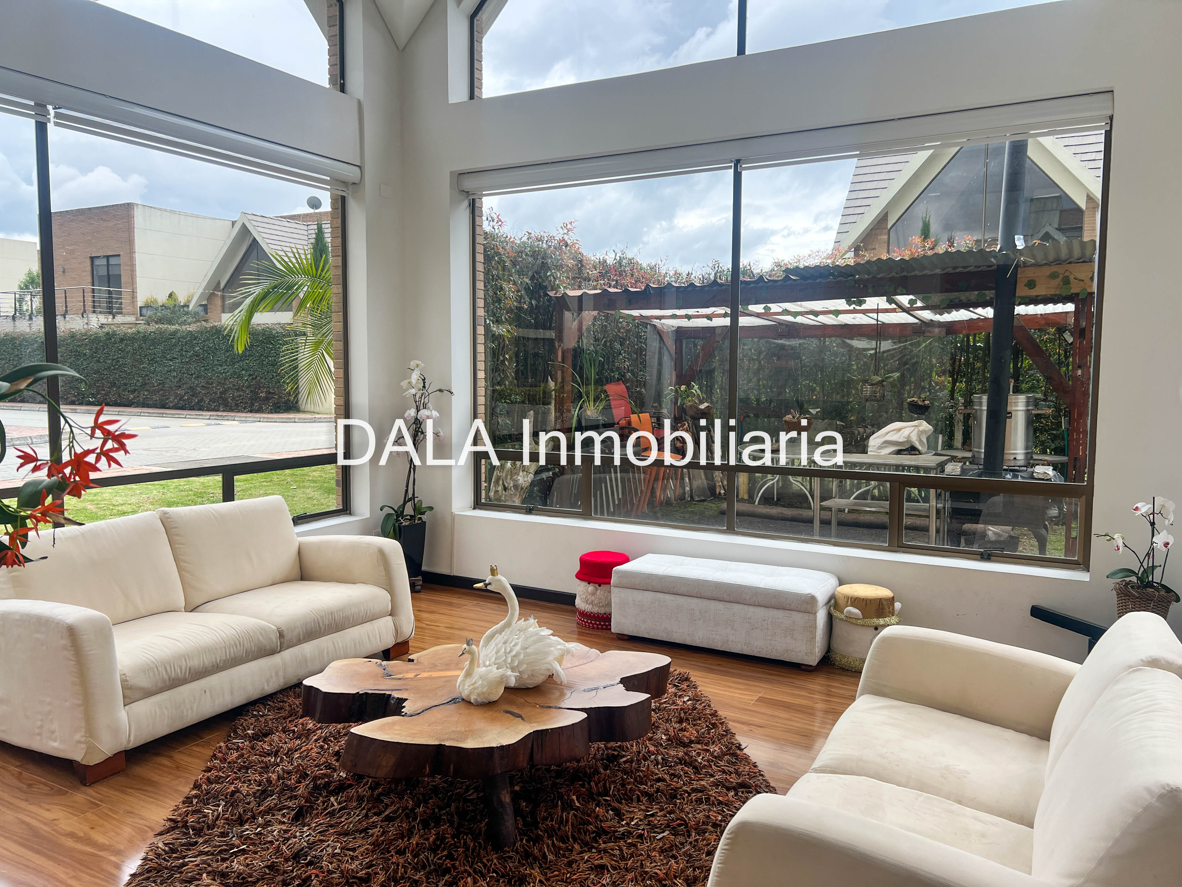 Casa en venta en Canelon, Cajicá · foto 2 de 24