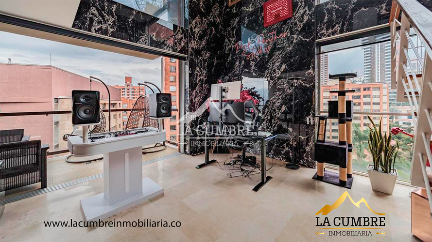 Apartamento de 3 alcobas en venta en Alejandría, Medellín, 207 m² · foto 4 de 18