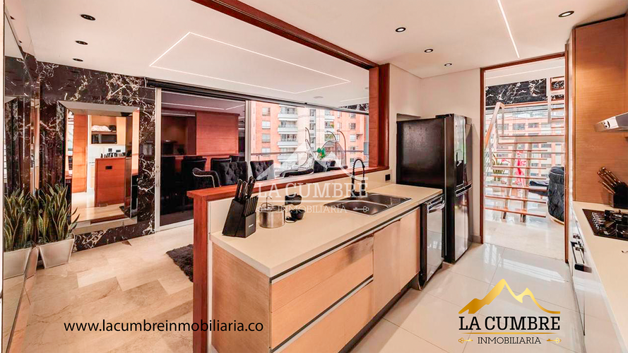 Apartamento de 3 alcobas en venta en Alejandría, Medellín, 207 m² · foto 8 de 18