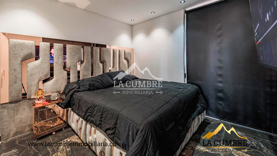 Apartamento de 3 alcobas en venta en Alejandría, Medellín, 207 m² · foto 16 de 18