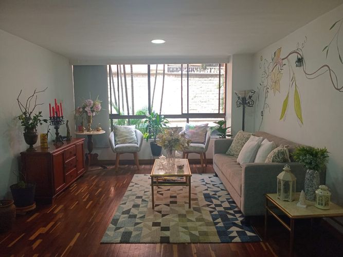 Apartamento en venta en El Poblado, Medellín · foto 2 de 15