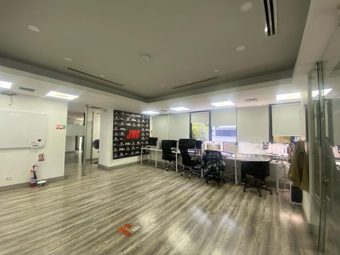 Oficina en arriendo en El Poblado, Medellín, 160 m² · foto 3 de 7