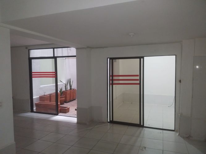 Local en arriendo en Trinidad, Medellín, 200 m² · foto 7 de 19