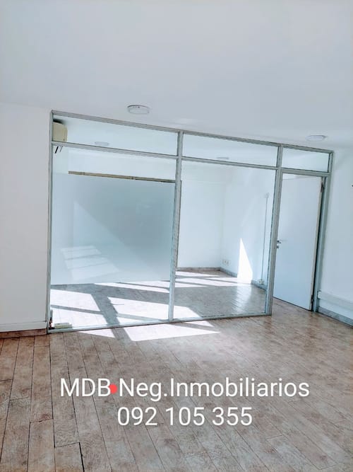 OFICINA PREMIUM: LUZ NATURAL, 53M² CON COCHERA Y UBICACIÓN ESTRATÉGICA. · Photo 3