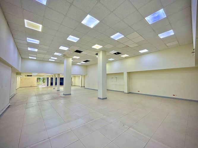 Local en venta en La Candelaria, Medellín, 519 m² · foto 7 de 23