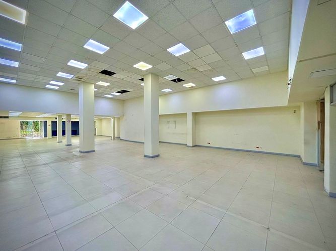 Local en venta en La Candelaria, Medellín, 519 m² · foto 9 de 23