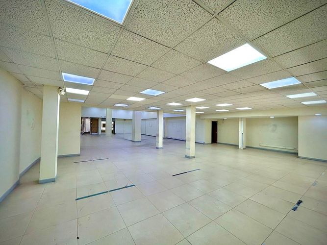 Local en venta en La Candelaria, Medellín, 519 m² · foto 12 de 23
