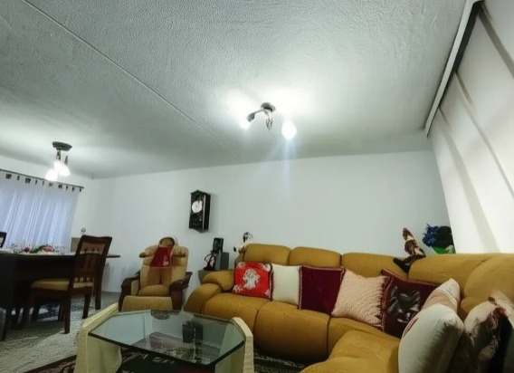Casa en venta en Engativá, Bogotá · foto 3 de 19