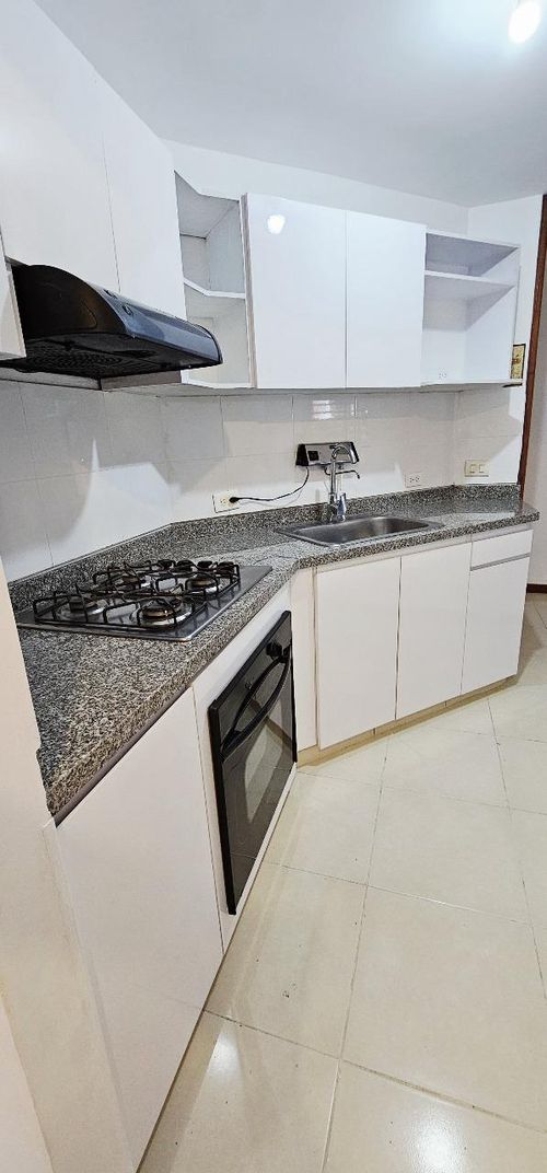 Apartamento de 3 alcobas en venta en Valle Del Lili, Cali, 100 m² · foto 8 de 23