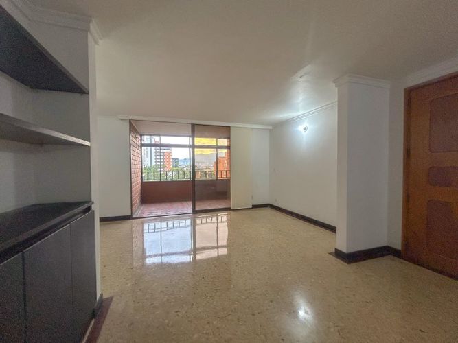 Apartamento de 3 alcobas en arriendo en Santa María De Los Ángeles, Medellín, 118 m² · foto 2 de 10