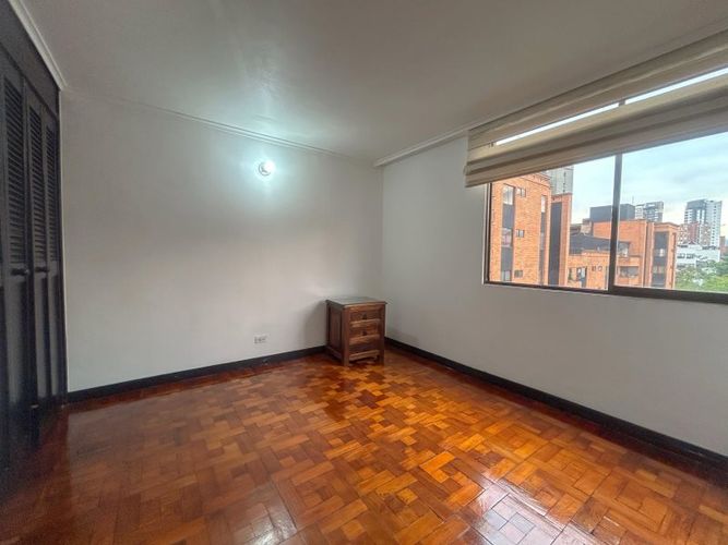 Apartamento de 3 alcobas en arriendo en Santa María De Los Ángeles, Medellín, 118 m² · foto 4 de 10