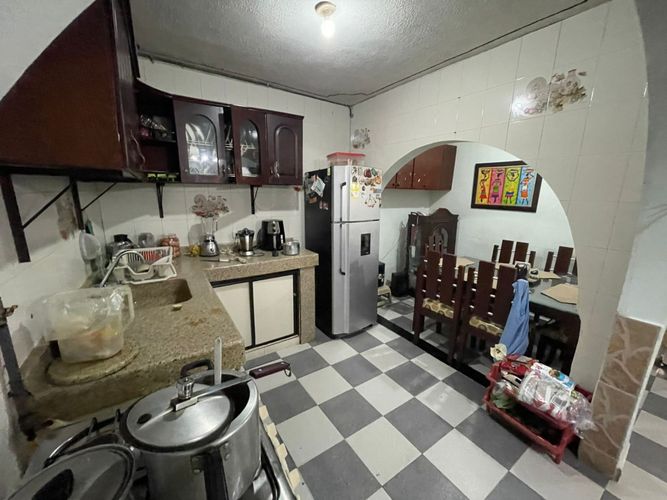 Casa de 8 alcobas en venta en La Nueva Base, Cali, 85 m² · foto 22 de 24