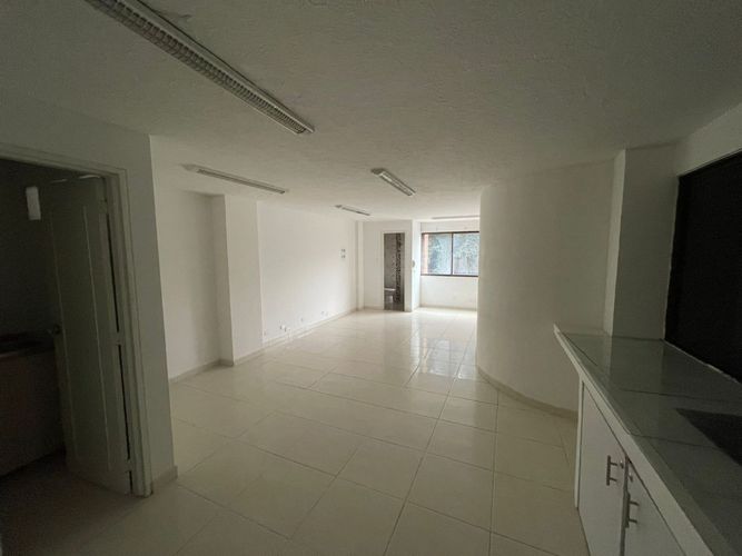 Oficina en arriendo en San Vicente, Cali, 40 m² · foto 2 de 9