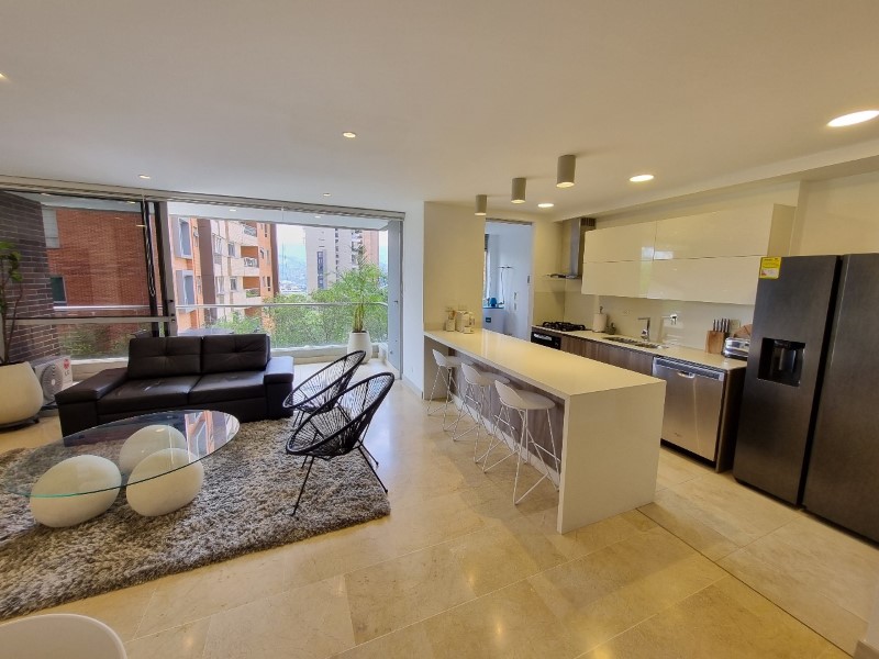 Apartamento en arriendo en La Linde, Medellín · foto 2 de 24