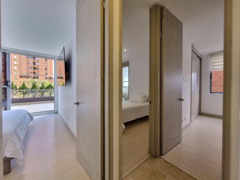 Apartamento en arriendo en La Linde, Medellín · foto 23 de 24