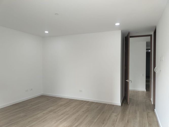 Apartamento de 3 alcobas en arriendo en El Poblado, Medellín, 174 m² · foto 11 de 20