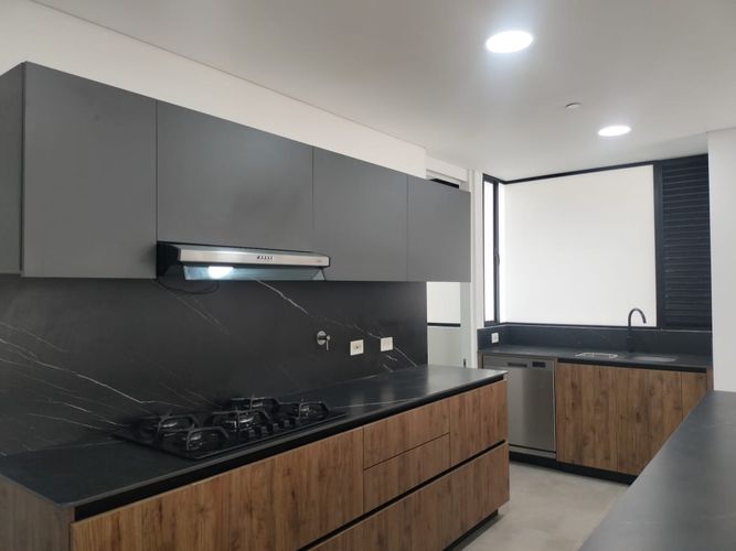 Apartamento de 3 alcobas en arriendo en El Poblado, Medellín, 174 m² · foto 4 de 20