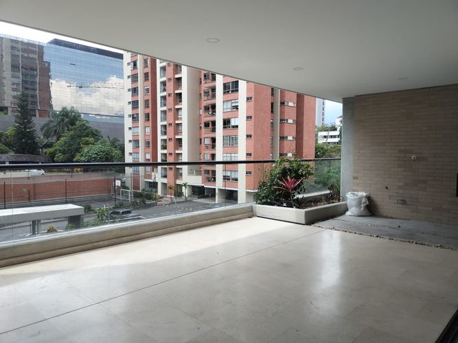 Apartamento de 3 alcobas en arriendo en El Poblado, Medellín, 174 m² · foto 20 de 20
