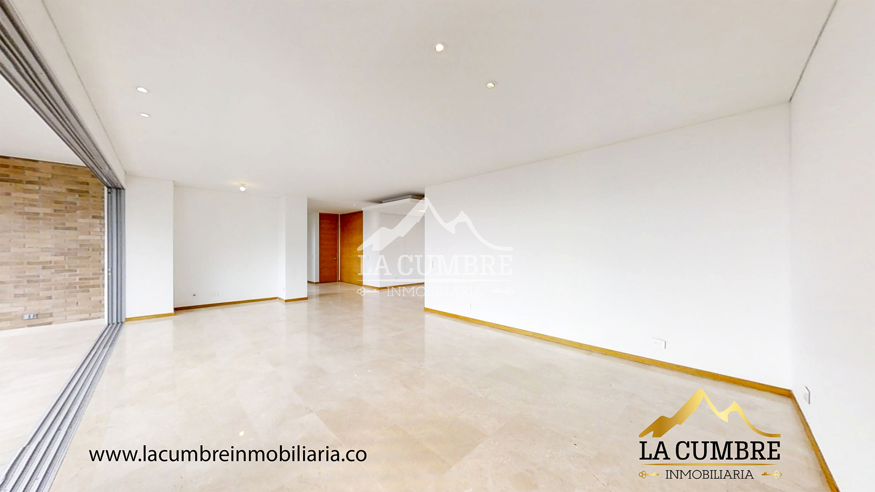 Apartamento en arriendo en Los Balsos, Medellín · foto 2 de 21