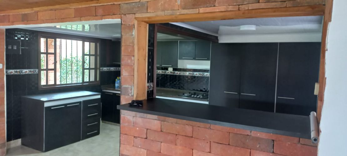 Casa de 5 alcobas en venta en Cota, 330 m² · foto 7 de 19