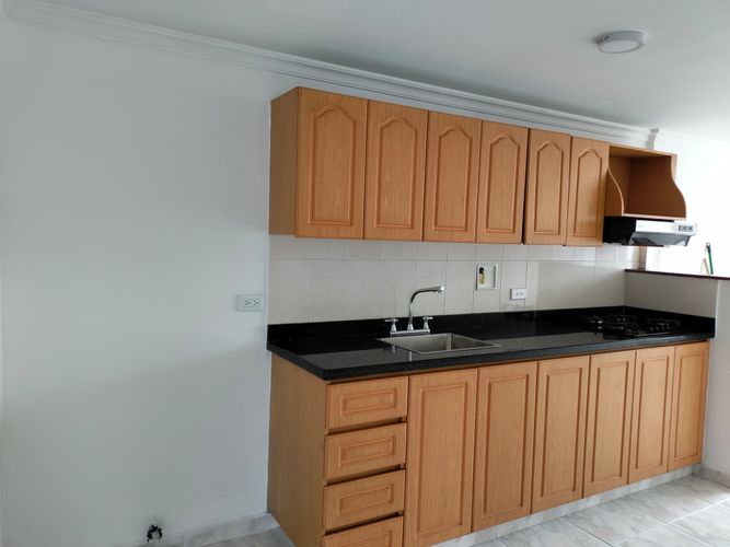 Apartamento de 3 alcobas en arriendo en El Poblado, Medellín, 99 m² · foto 4 de 18