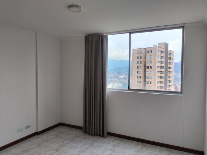 Apartamento de 3 alcobas en arriendo en El Poblado, Medellín, 99 m² · foto 11 de 18