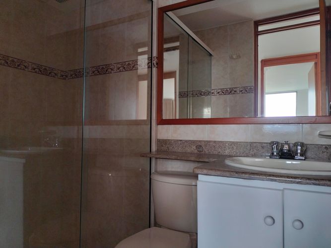 Apartamento de 3 alcobas en arriendo en El Poblado, Medellín, 99 m² · foto 15 de 18