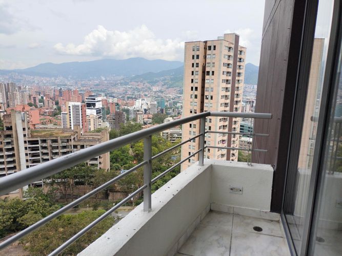 Apartamento de 3 alcobas en arriendo en El Poblado, Medellín, 99 m² · foto 18 de 18
