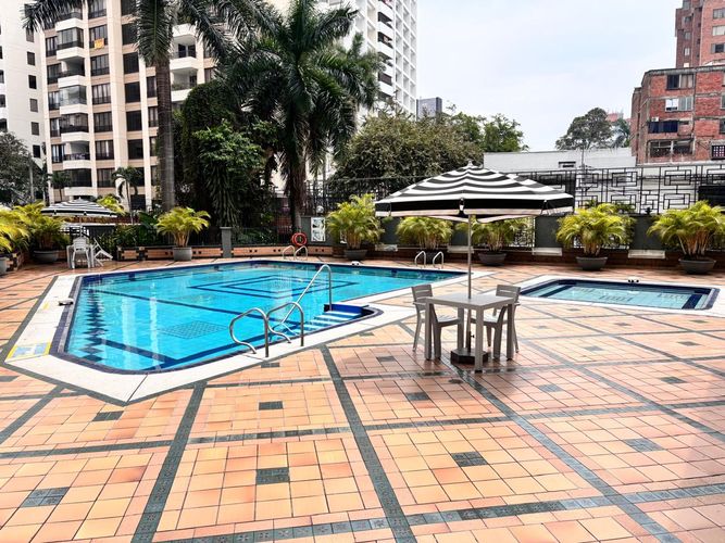 Apartamento de 3 alcobas en venta en Normandia, Cali, 160 m² · foto 15 de 17