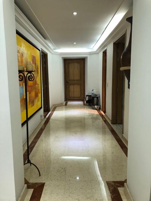 Apartamento de 4 alcobas en venta en La Carolina, Bogotá, 340 m² · foto 5 de 20