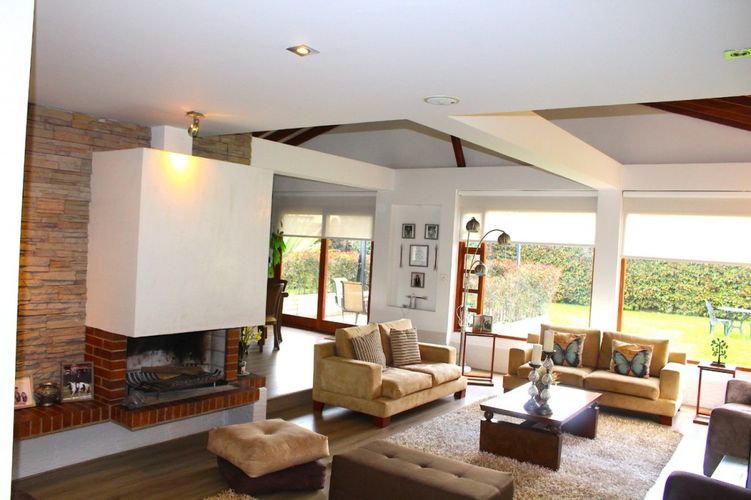 Casa en venta en Guaymaral, Bogotá · foto 3 de 24