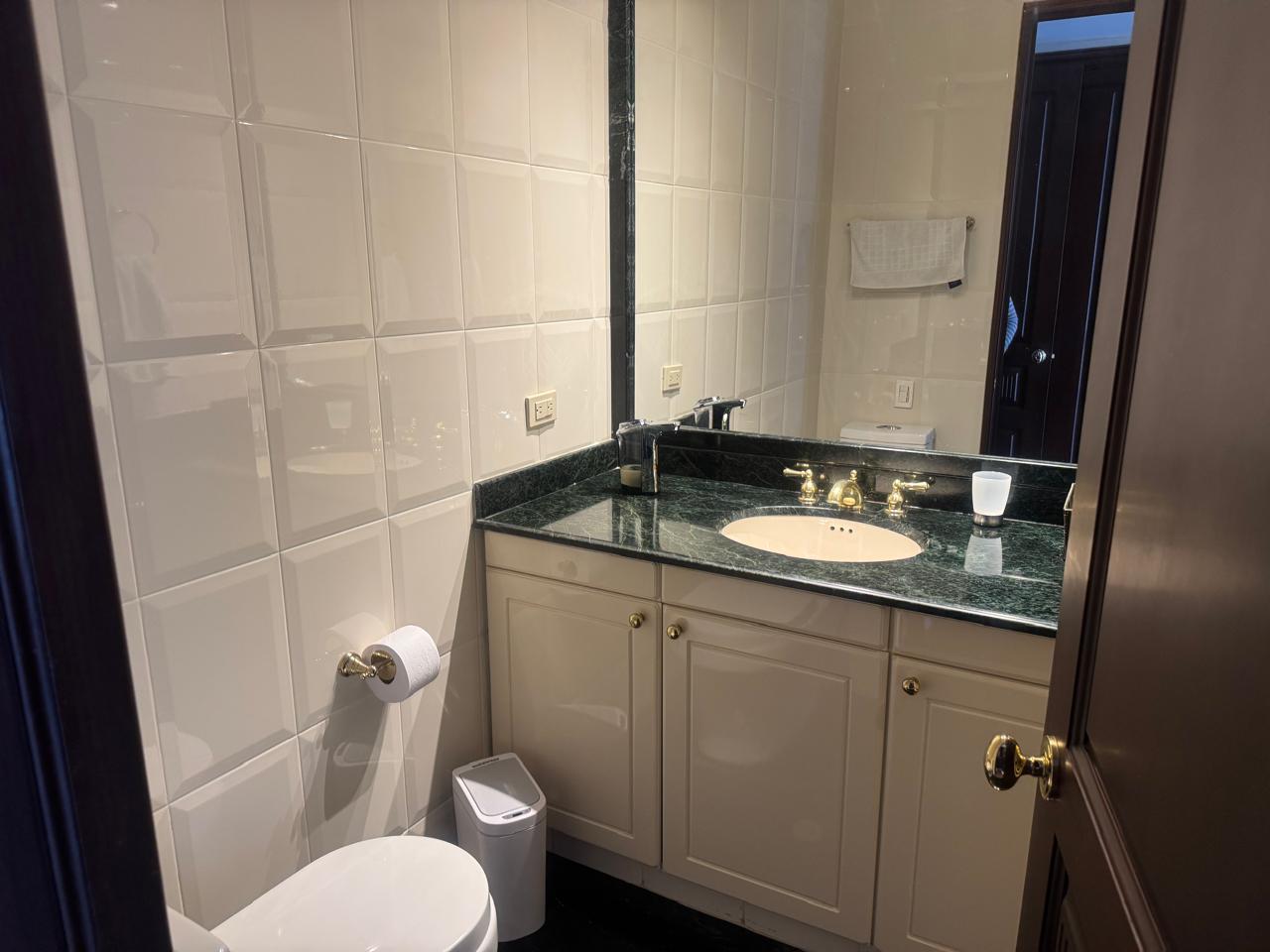 Apartamento en venta en Santa Barbara Alta, Bogotá · foto 17 de 18