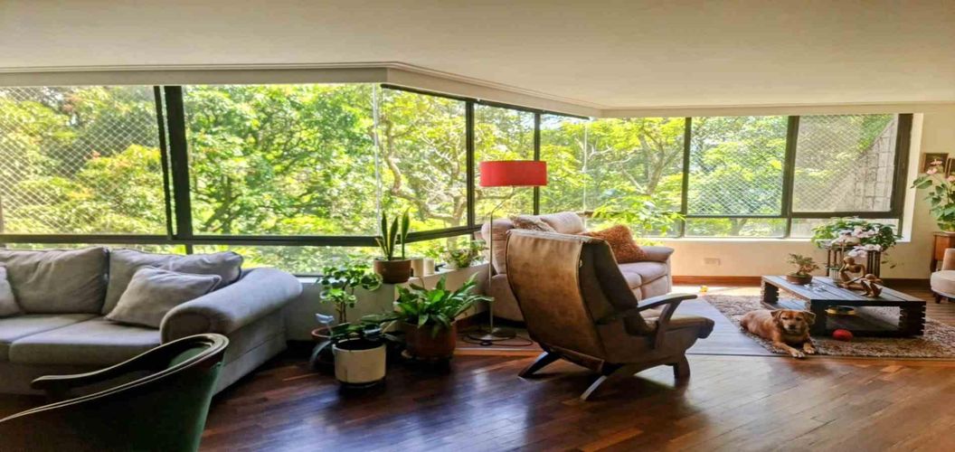 Apartamento de 3 alcobas en venta en La Florida, Medellín, 208 m² · foto 2 de 17