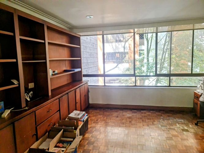 Apartamento de 3 alcobas en venta en La Florida, Medellín, 208 m² · foto 12 de 17