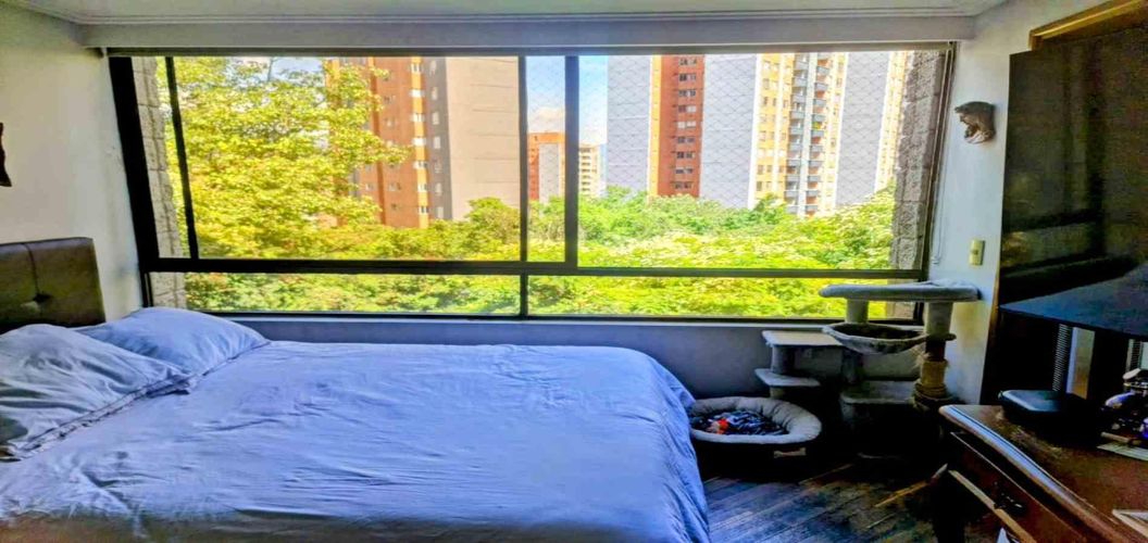 Apartamento de 3 alcobas en venta en La Florida, Medellín, 208 m² · foto 13 de 17