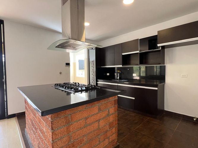 Casa de 4 alcobas en venta en Las Palmas, Envigado, 400 m² · foto 4 de 20
