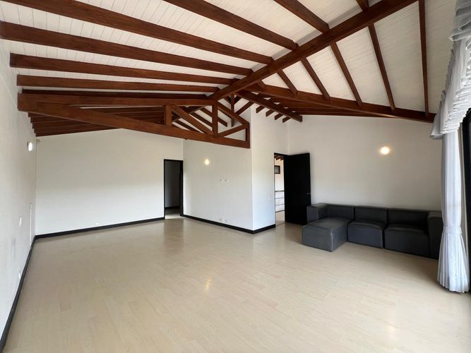 Casa de 4 alcobas en venta en Las Palmas, Envigado, 400 m² · foto 9 de 20