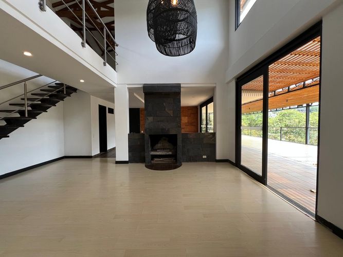 Casa de 4 alcobas en venta en Las Palmas, Envigado, 400 m² · foto 2 de 20