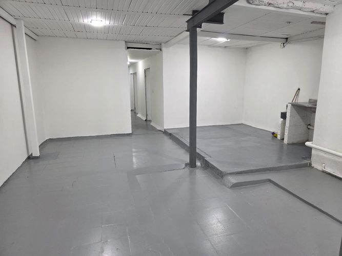 Bodega en arriendo en Cristo Rey, Medellín, 170 m² · foto 5 de 11