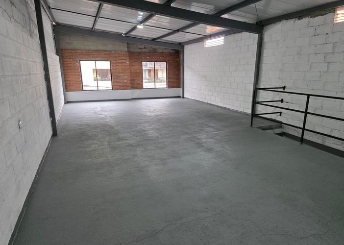 Bodega en arriendo en Cristo Rey, Medellín, 170 m² · foto 7 de 7