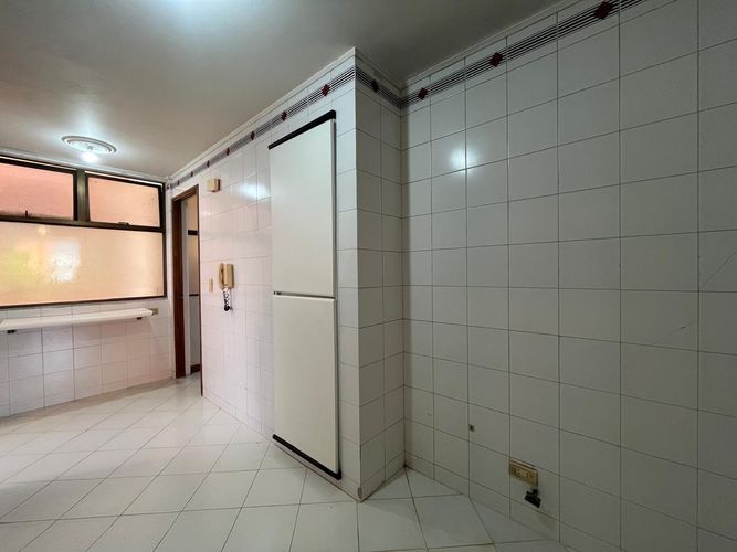 Apartamento de 3 alcobas en venta en El Poblado, Medellín, 137 m² · foto 9 de 18