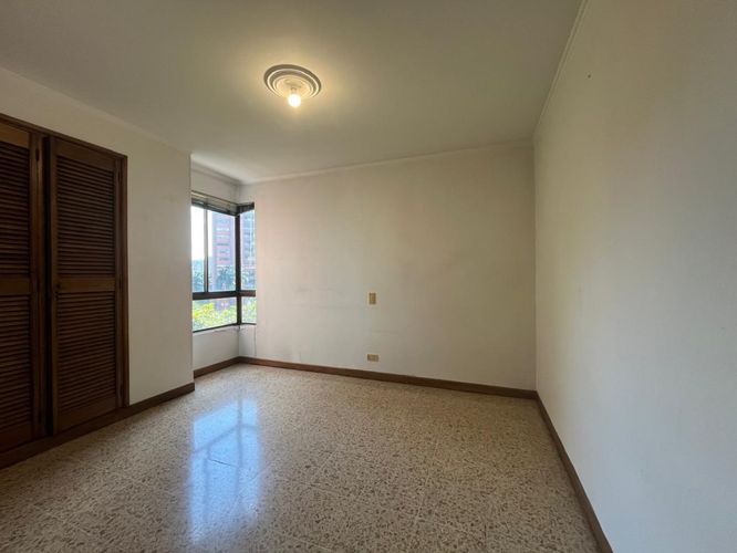 Apartamento de 3 alcobas en venta en El Poblado, Medellín, 137 m² · foto 12 de 18